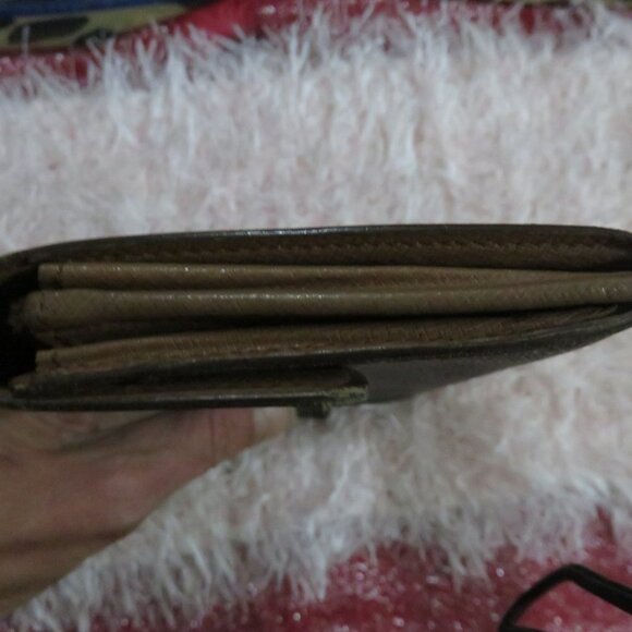 Louis Vuitton Monogram Embossed Coated Canvas Leather Classic Sarah Wallet - Picture 5 of 16